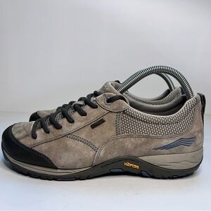 Dansko Paisley Waterproof Gray Suede Hiking Shoes Women’s 9.5M / EU 40 Vibram